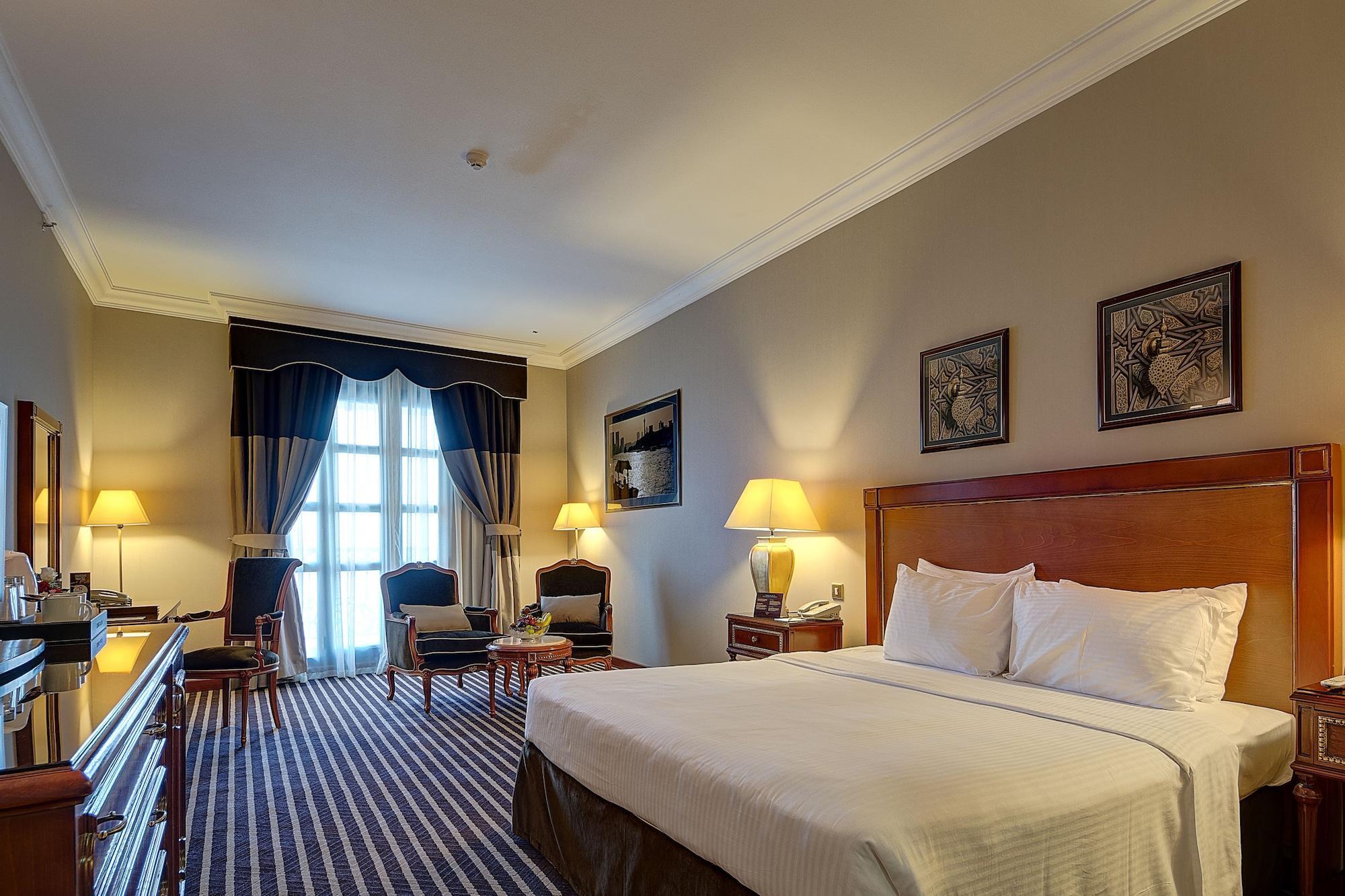 Royal Ascot Hotel Dubai Buitenkant foto