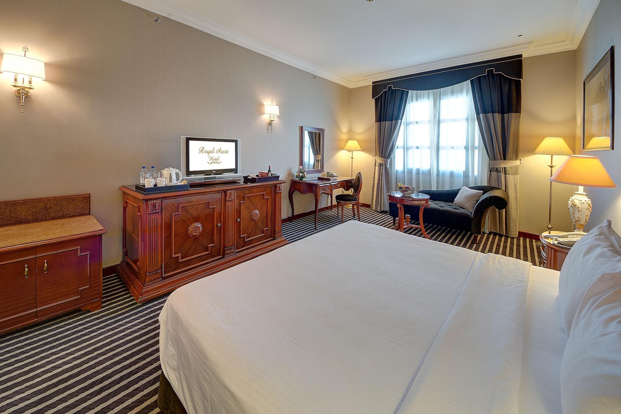 Royal Ascot Hotel Dubai Buitenkant foto