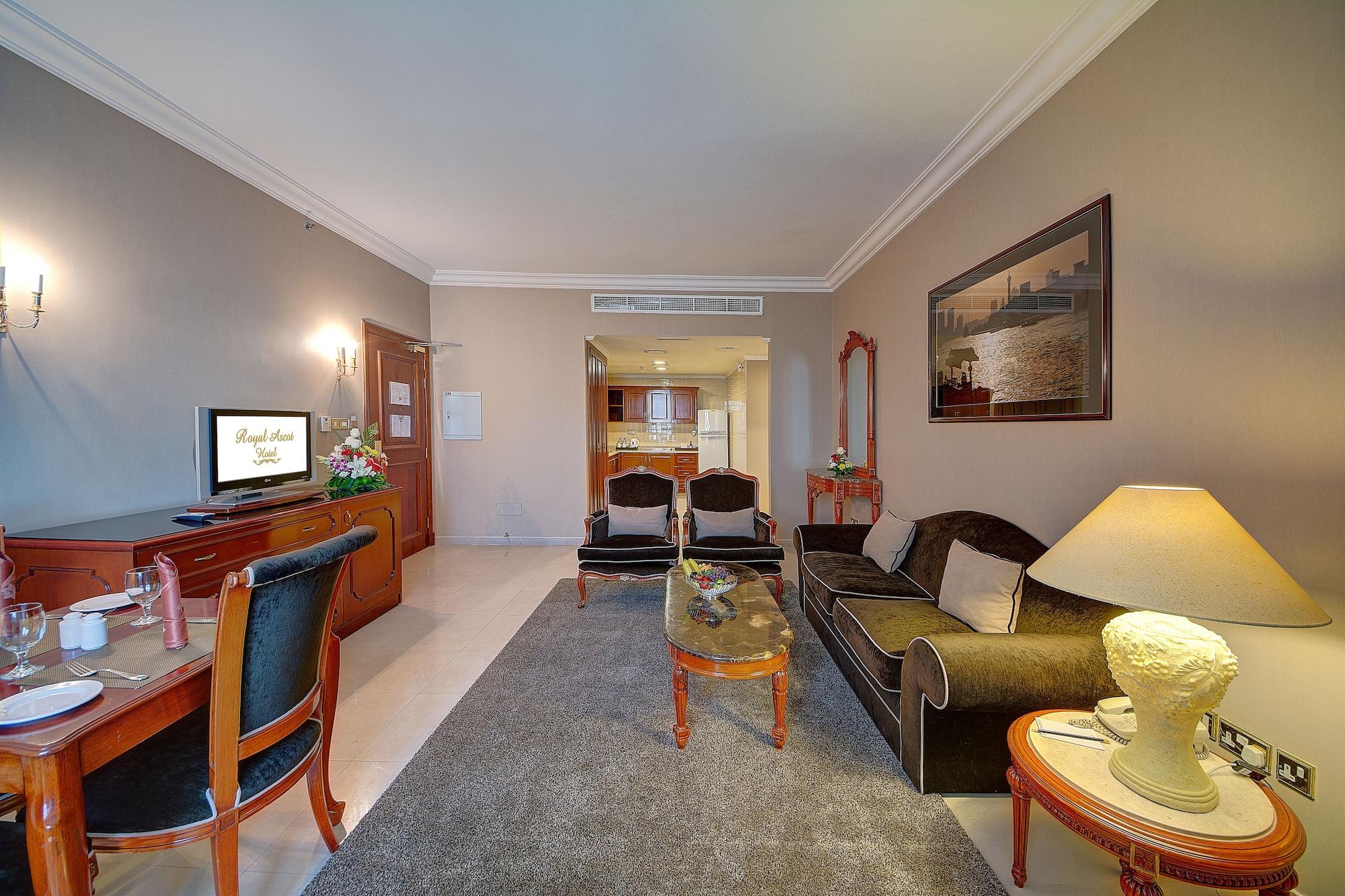 Royal Ascot Hotel Dubai Buitenkant foto
